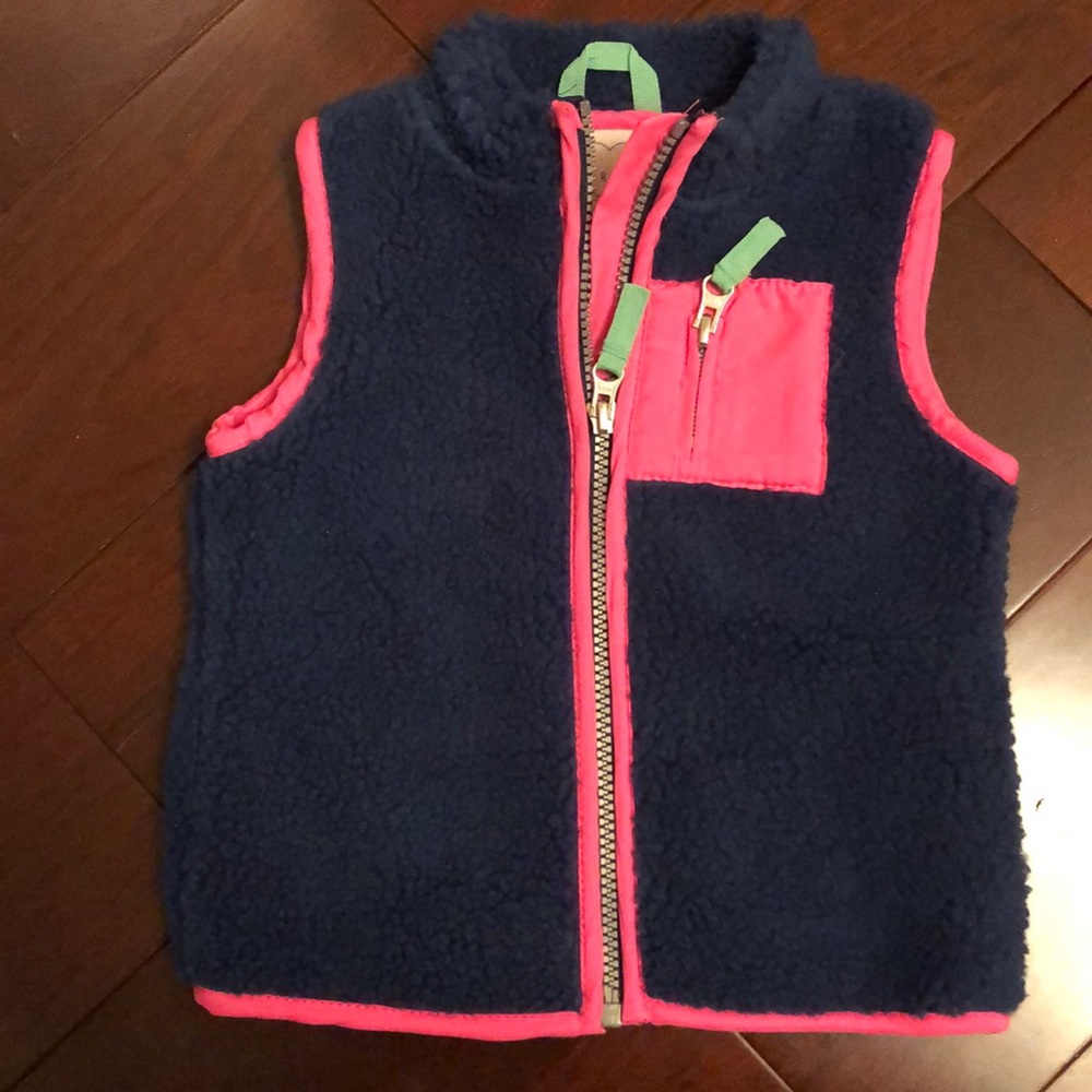 Size 3t - Girls Cater vest